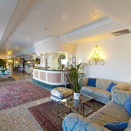 Panoramic 3*