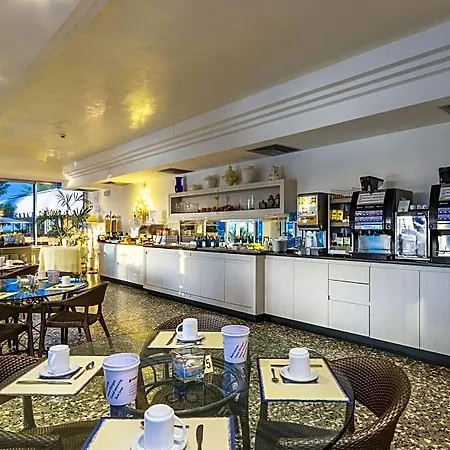 Panoramic מלון 3*